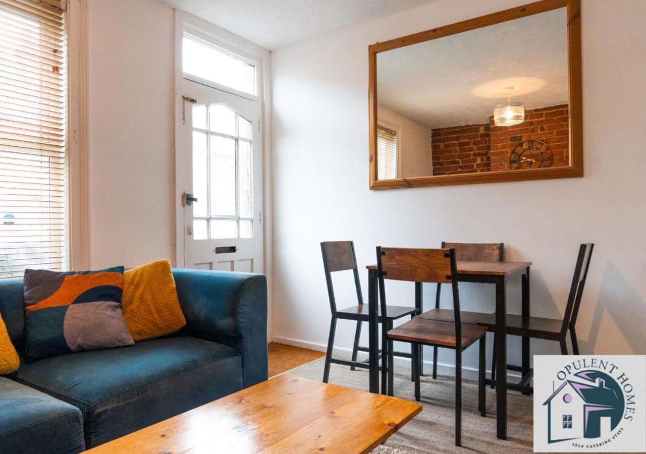 Contractors Pad - 4 Bed Town House - Cent Reading - Free Parking Villa Eksteriør billede