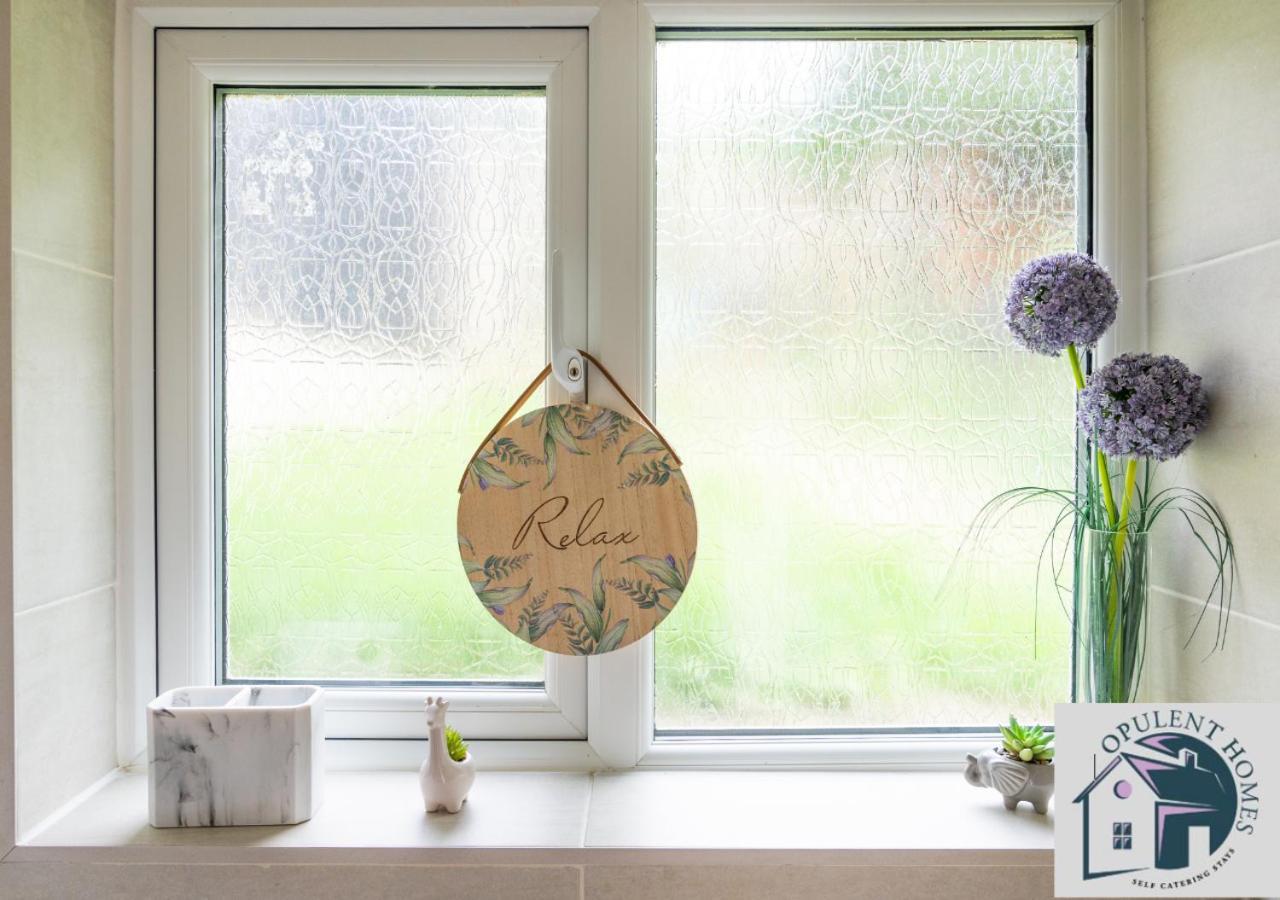 Contractors Pad - 4 Bed Town House - Cent Reading - Free Parking Villa Eksteriør billede