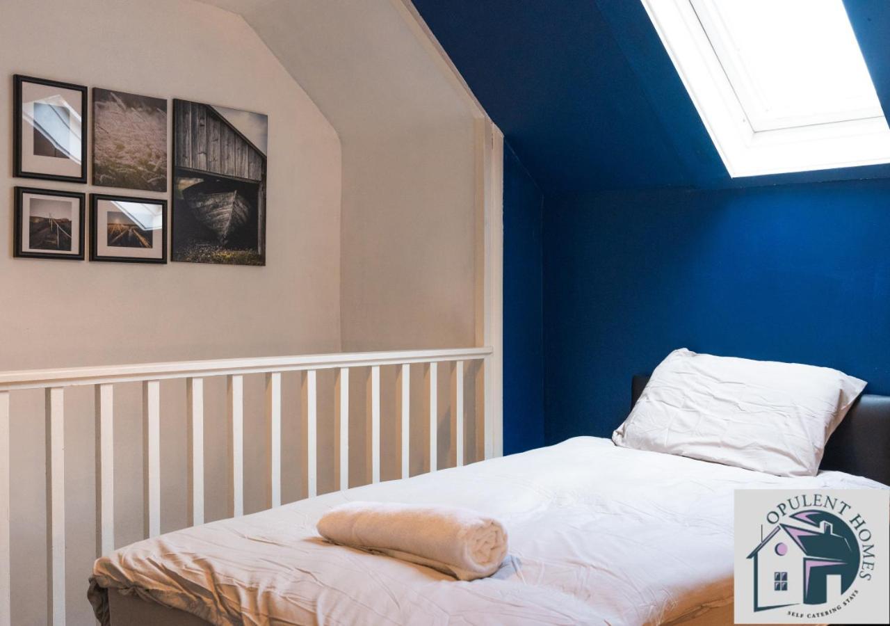 Contractors Pad - 4 Bed Town House - Cent Reading - Free Parking Villa Eksteriør billede