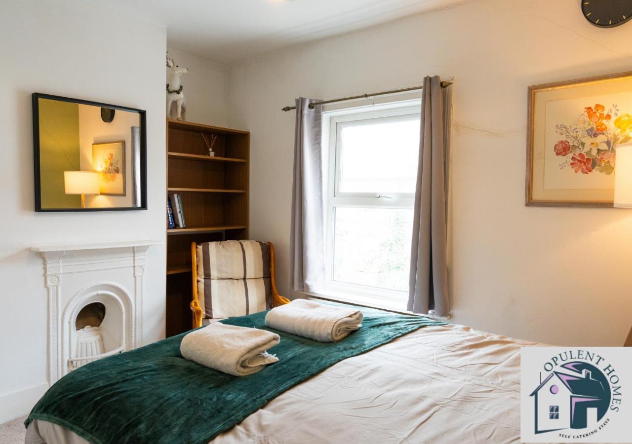 Contractors Pad - 4 Bed Town House - Cent Reading - Free Parking Villa Eksteriør billede