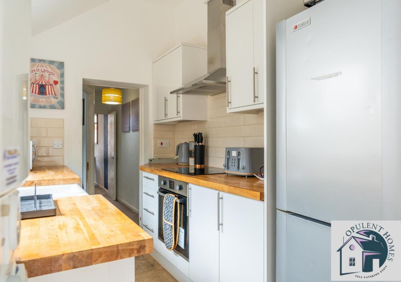Contractors Pad - 4 Bed Town House - Cent Reading - Free Parking Villa Eksteriør billede