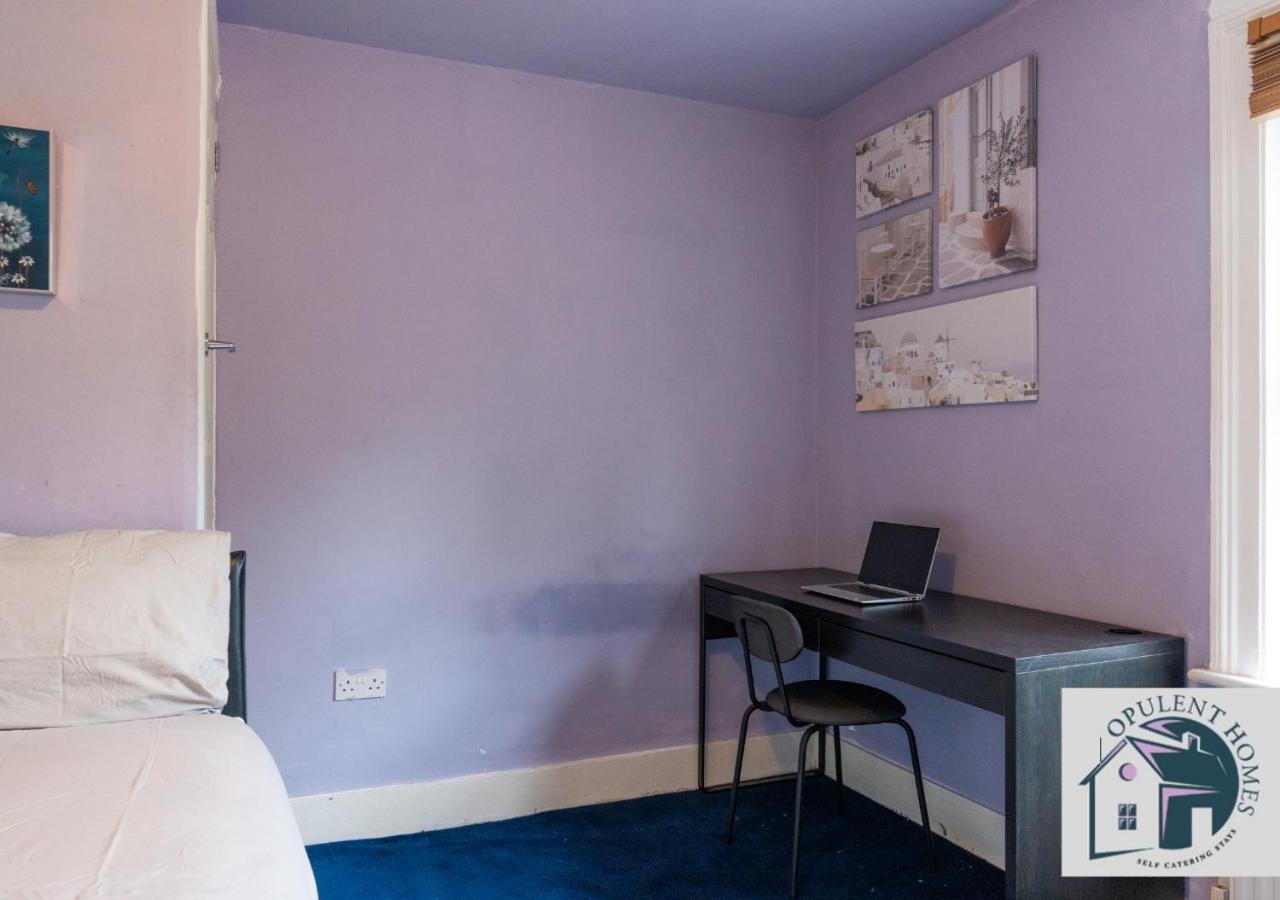 Contractors Pad - 4 Bed Town House - Cent Reading - Free Parking Villa Eksteriør billede